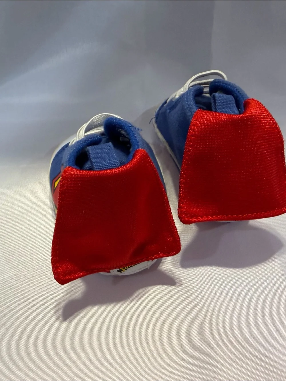 Superman Baby High-Top shoes with cape size 6-9 months